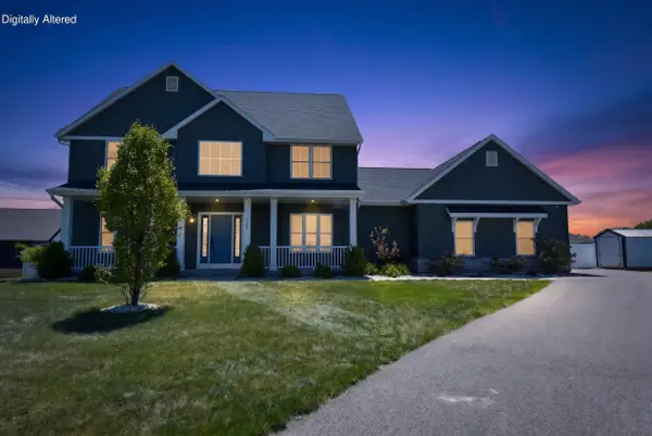 3184 S Warbler Ct, Beloit, WI 53511