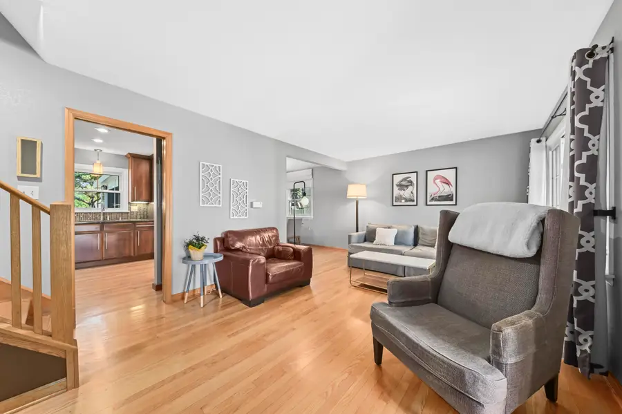 10336 W Park Ridge Ave, Wauwatosa, WI 53222 - #3