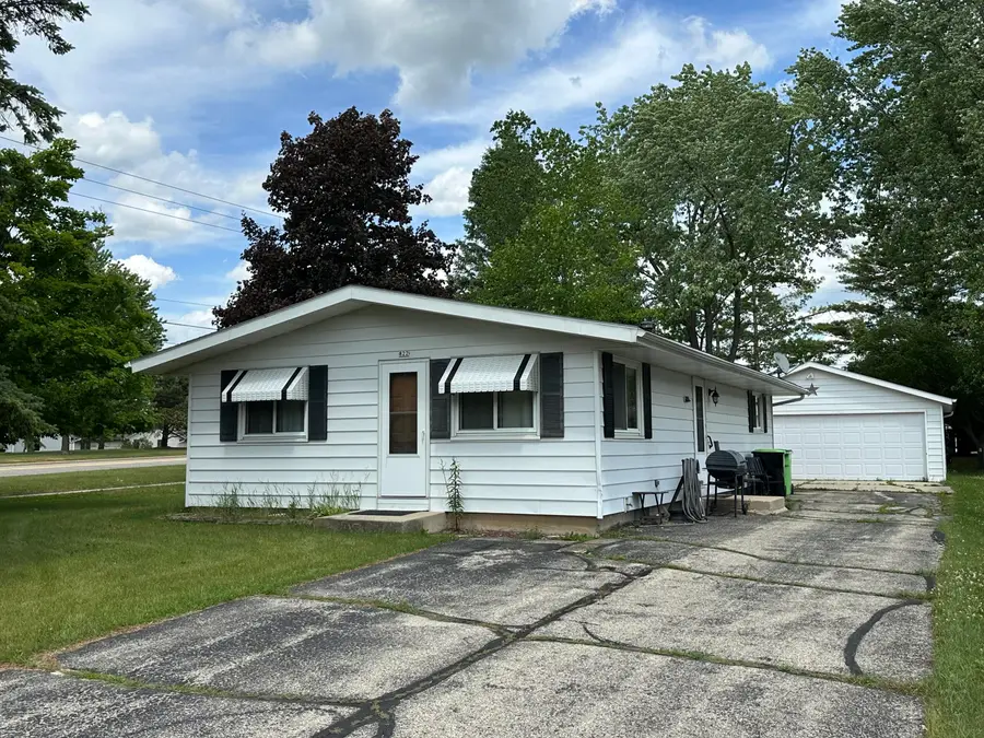 822 Bel Ric Dr, Kewaskum, WI 53040 - #2