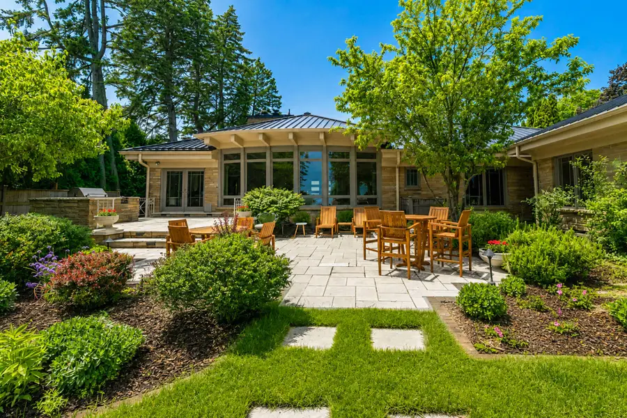 6320 N Lake Dr, Whitefish Bay, WI 53217 - #2