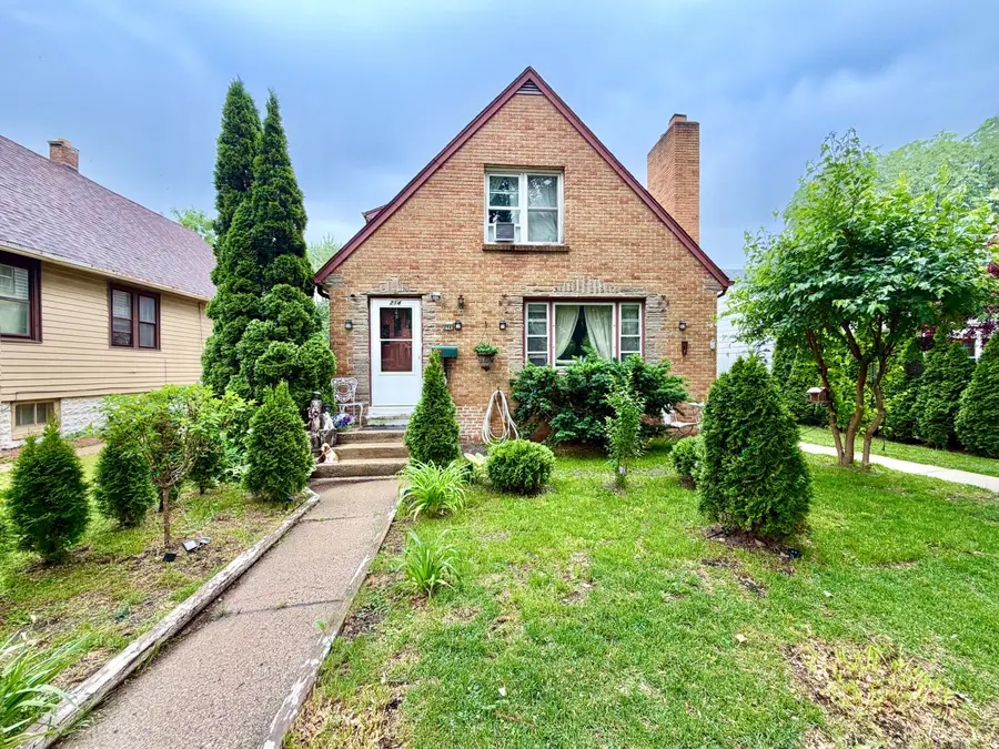 214 S 65th St, Milwaukee, WI 53214 - #3