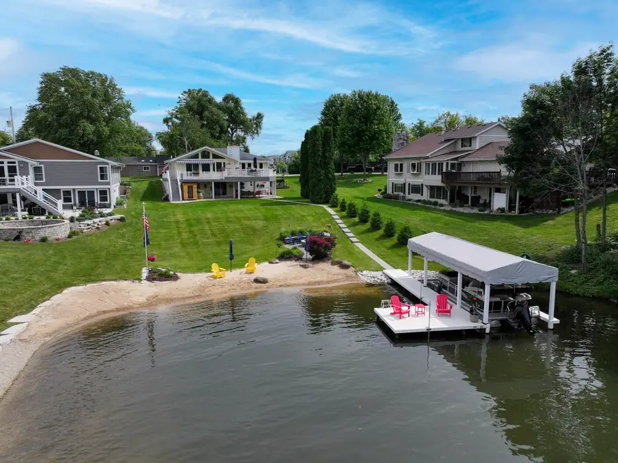 S74W17426 Lake Dr, Muskego, WI 53150 - #2