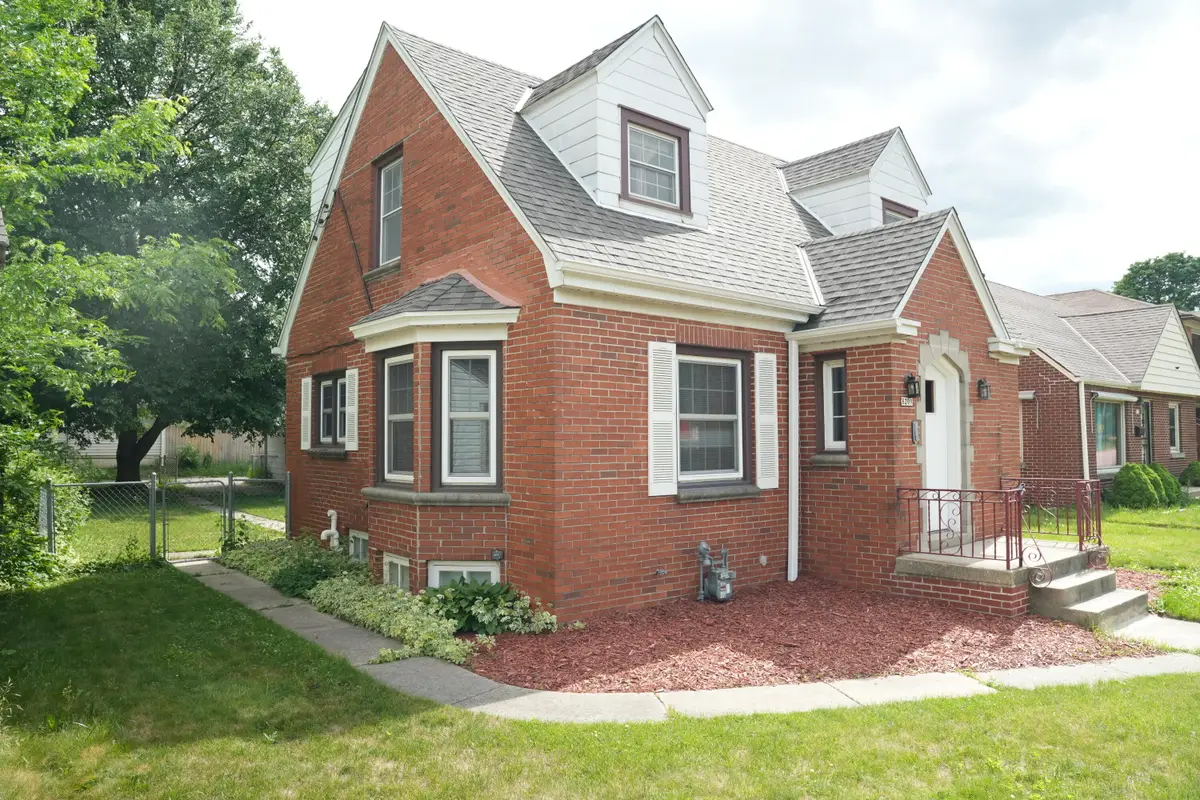 8209 W Burleigh St, Milwaukee, WI 53222 - #1