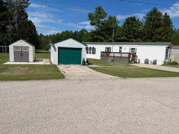 7136 Tannery Rd, Two Rivers, WI 54241