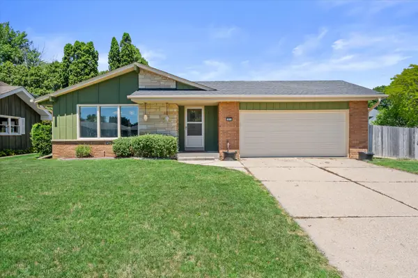 1610 Hickory St, South Milwaukee, WI 53172