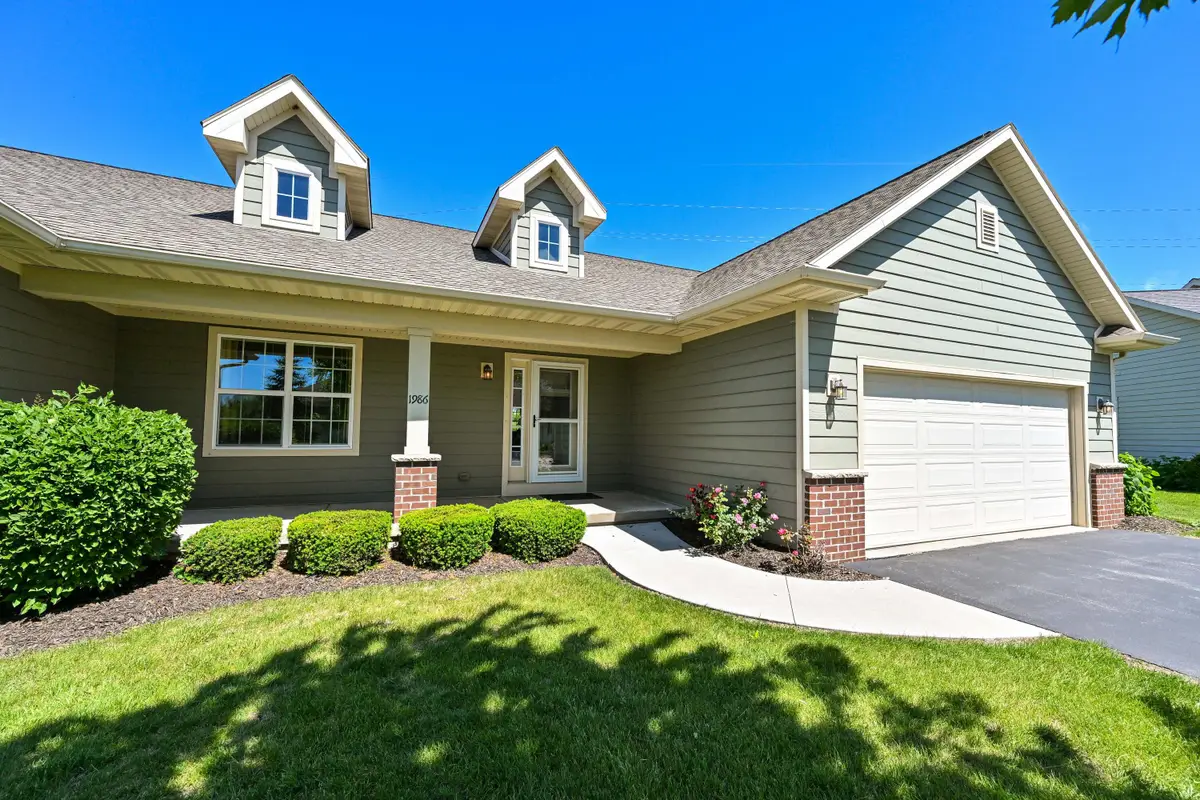 1986 Blue Spruce Ct, Port Washington, WI 53024 - #1