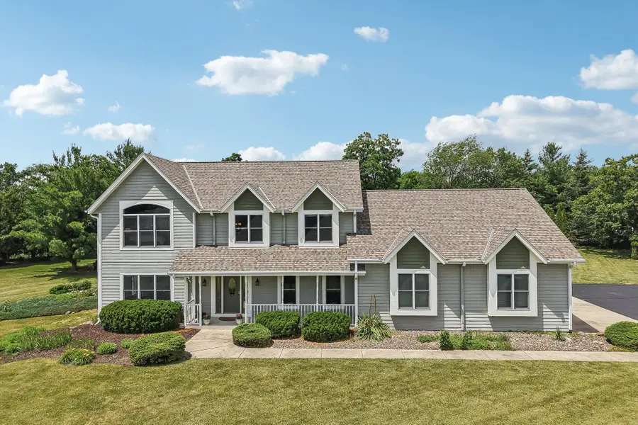 S94W31694 Gena Dr, Mukwonago, WI 53149 - #2