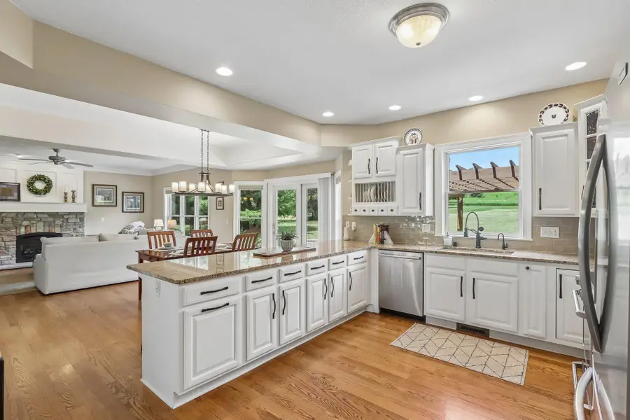 S94W31694 Gena Dr, Mukwonago, WI 53149 - #3