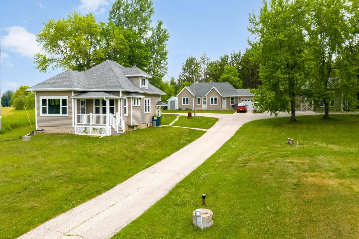 2930 State Road 33, Saukville, WI 53080 - #1