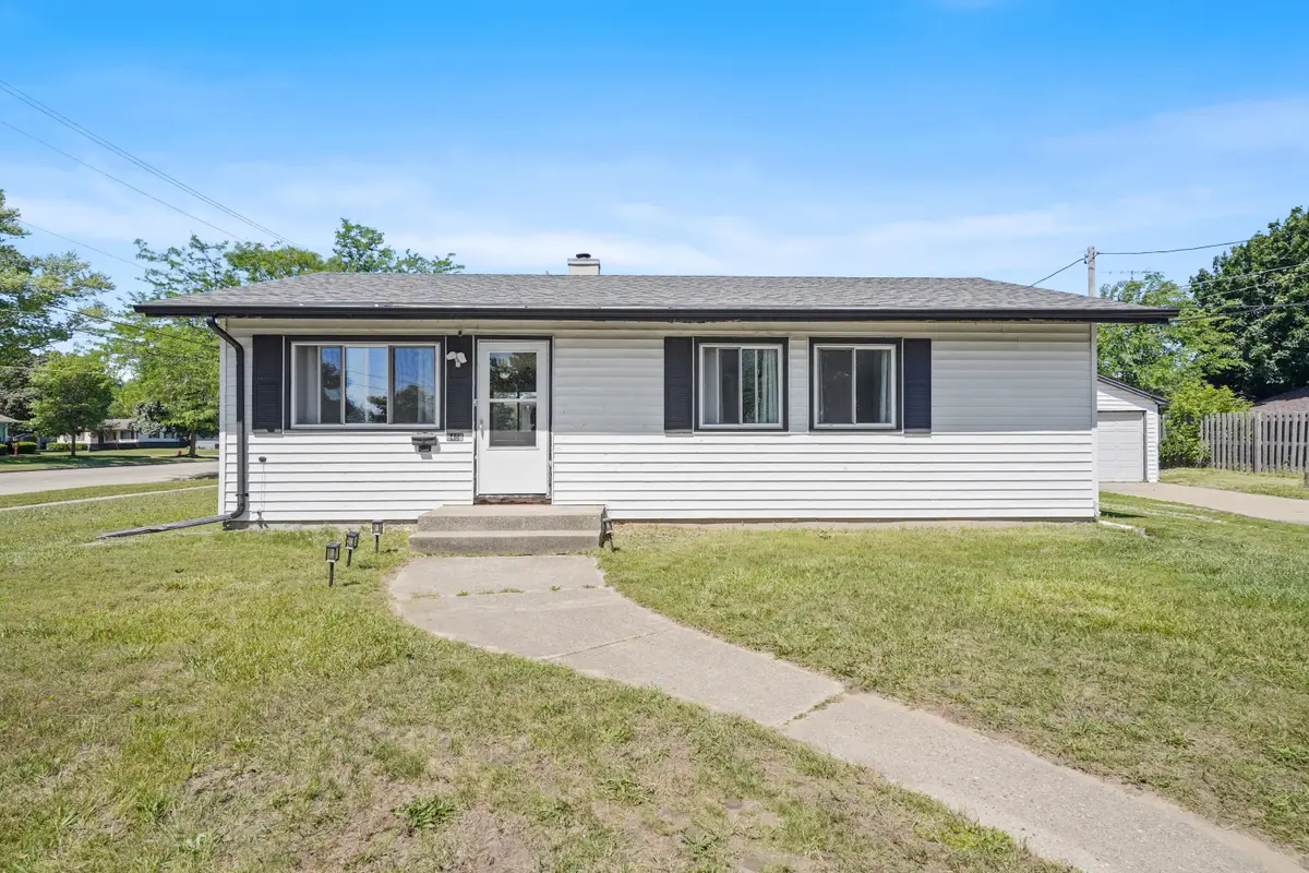 8456 17th Ave, Kenosha, WI 53143 - #1
