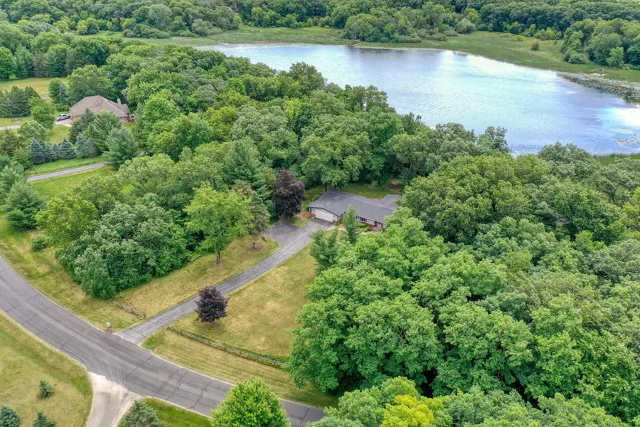 S43W36805 Laak Ln, Ottawa, WI 53118 - #2