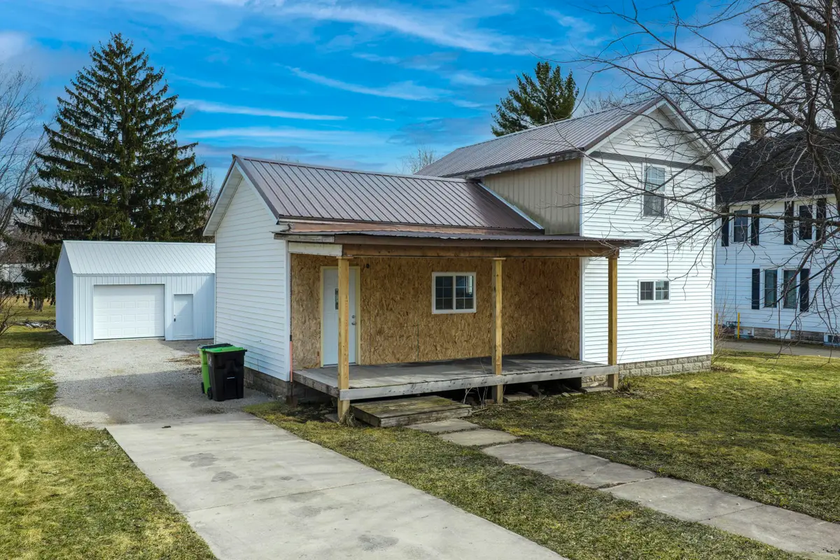 406 S College Ave, Fox Lake, WI 53933 - #1