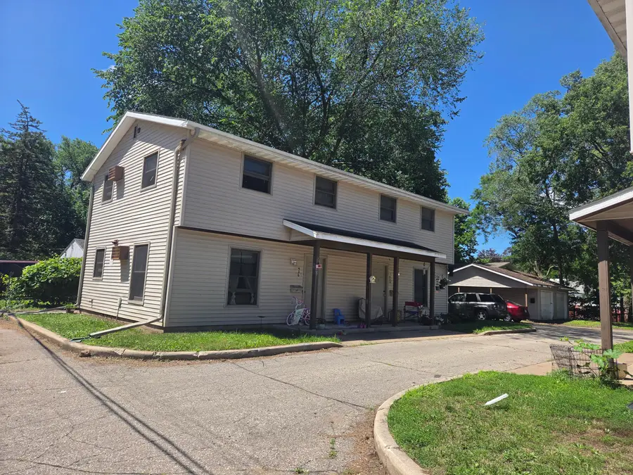 426-428 18th Pl S, La Crosse, WI 54601 - #2