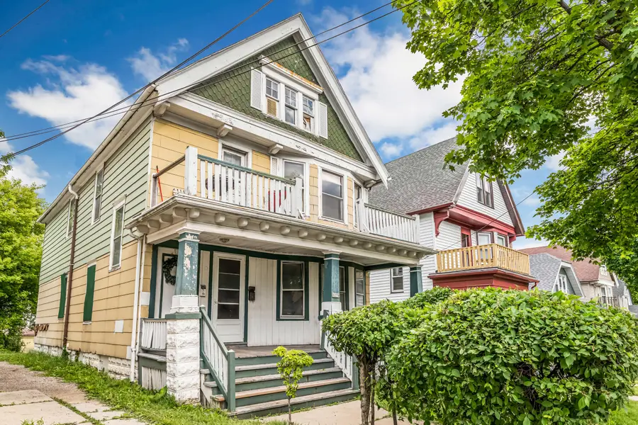 3270 N 17th St, Milwaukee, WI 53206 - #3
