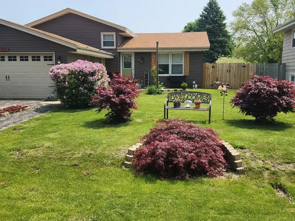 1525 Prairie Dr, Mount Pleasant, WI 53406