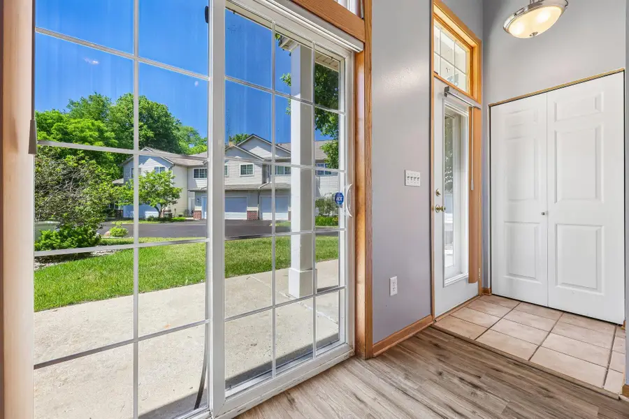 2428 Fox River Pkwy, Waukesha, WI 53189 - #2