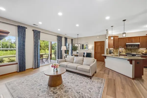 1782 New Port Vista Dr, Port Washington, WI 53024