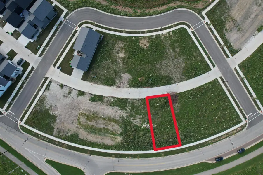 9467 E Lake Vista Pkwy, Oak Creek, WI 53154 - #2