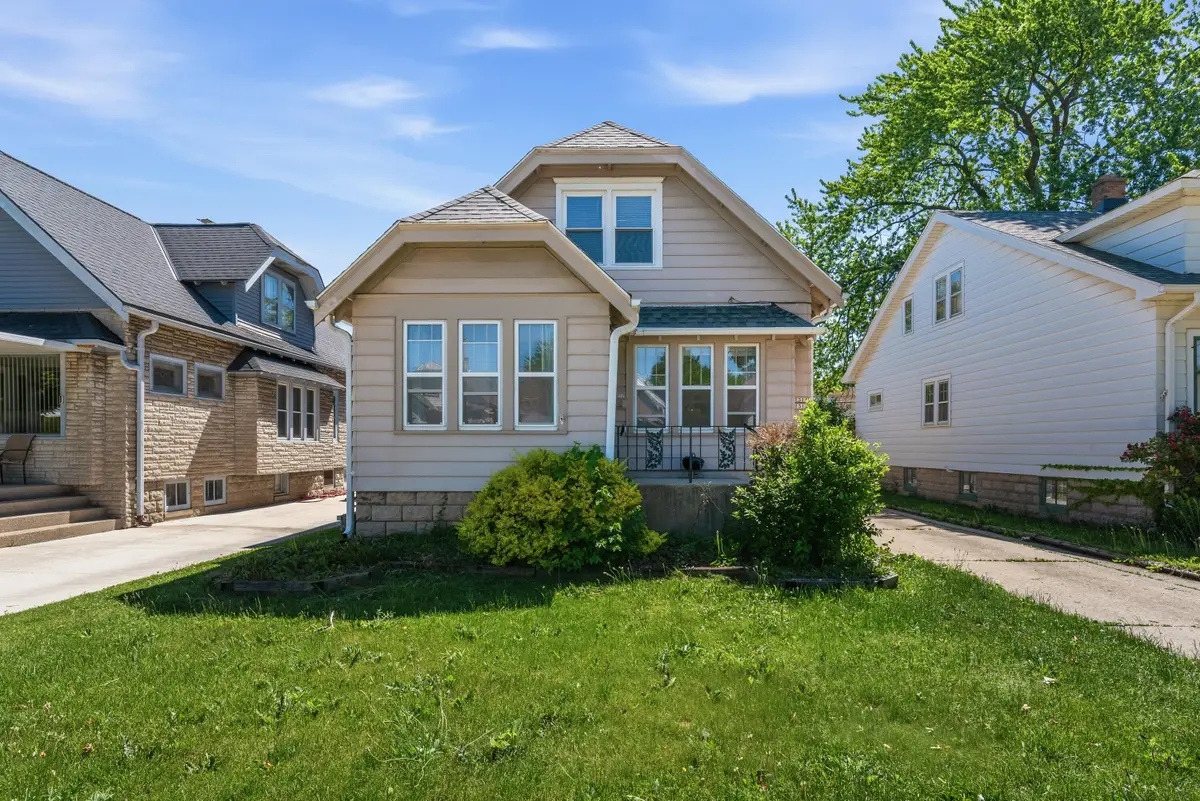 1312 S 53rd St, West Milwaukee, WI 53214 - #1