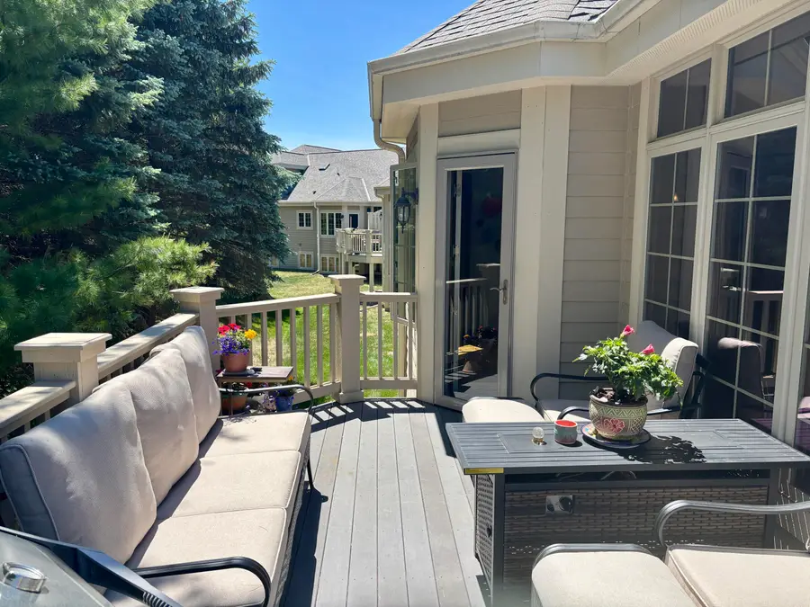 1423 Hidden Waters Cir, West Bend, WI 53095 - #3
