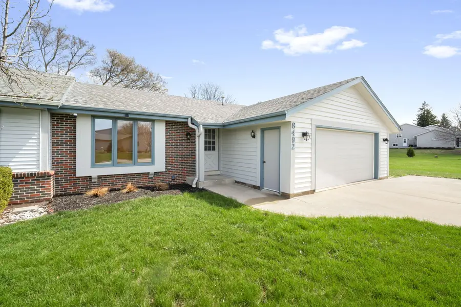 8492 N Meadowside Ct, Brown Deer, WI 53223 - #2