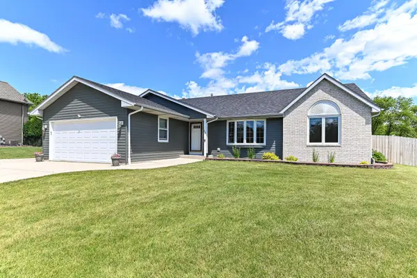 164 Mill Ave, Union Grove, WI 53182