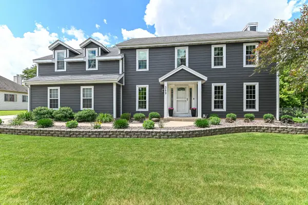 369 Indian Bend Rd, Burlington, WI 53105