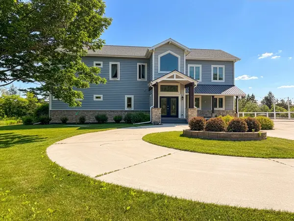 1115 Greendale Rd, Sheboygan, WI 53081