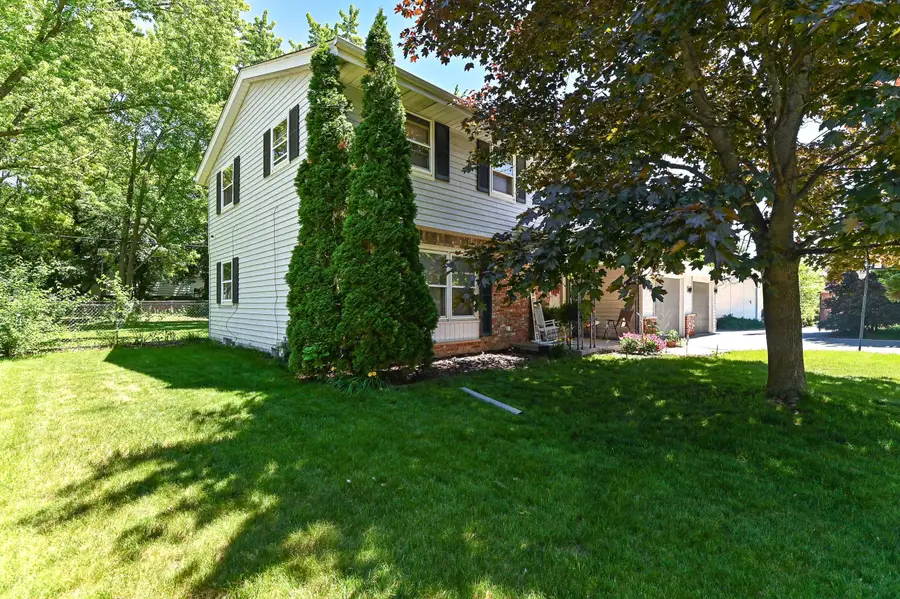 7524 N 90th St, Milwaukee, WI 53224 - #2
