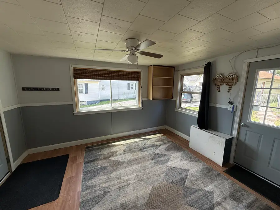 420 N 5th St, Manitowoc, WI 54220 - #3