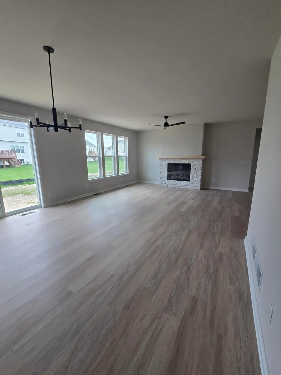 1549 Patton Dr, Hartford, WI 53027 - #2