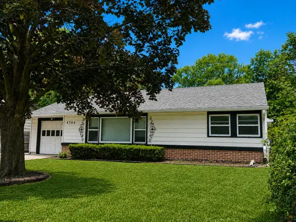 4306 South St, McHenry, IL 60050
