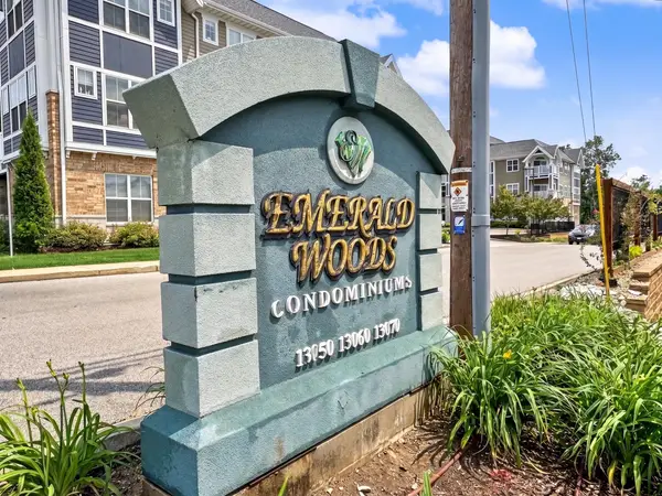 13050 W Bluemound Rd, Elm Grove, WI 53122