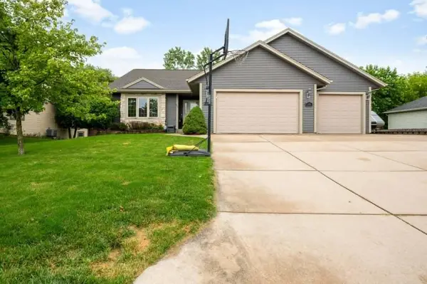 203 Jenna Ct, Watertown, WI 53098