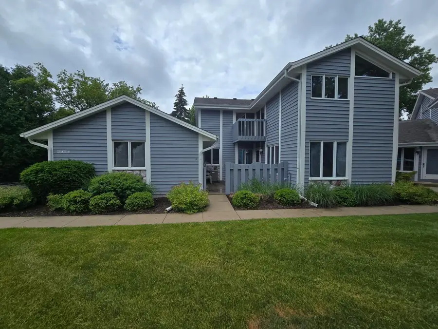 W157N11457 Hilbert Ln, Germantown, WI 53022 - #2