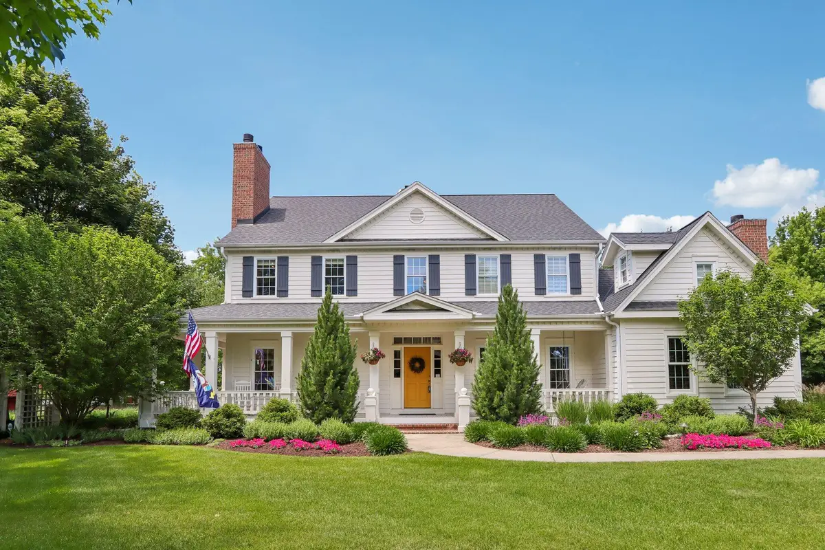 191 Fieldstone Rd, Delafield, WI 53018 - #1