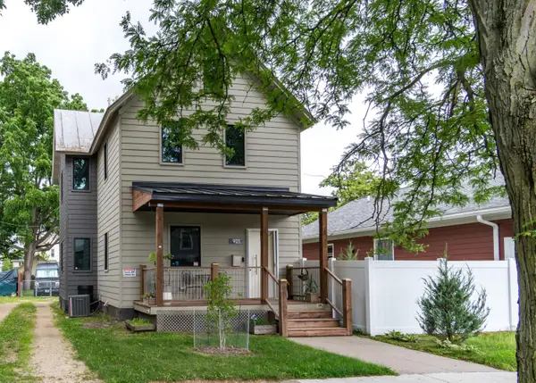 921 5th Ave S, La Crosse, WI 54601