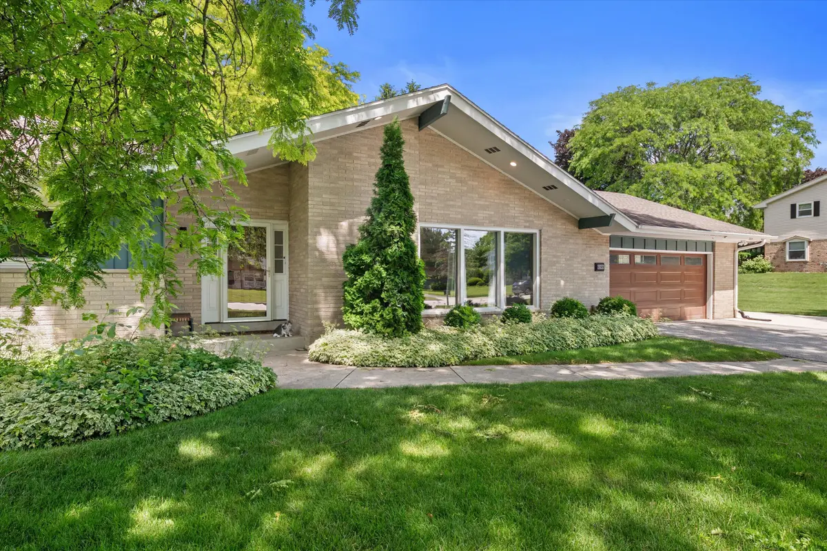 6269 Parkview Rd, Greendale, WI 53129 - #1
