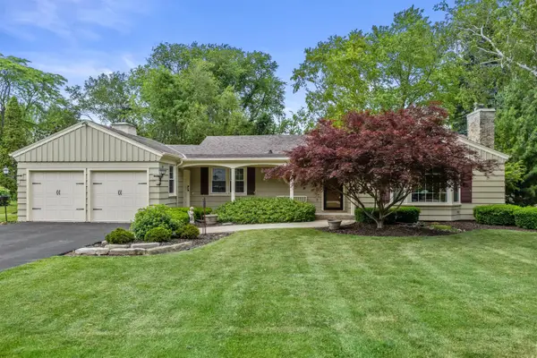 200 S Vincennes Cir, North Bay, WI 53402