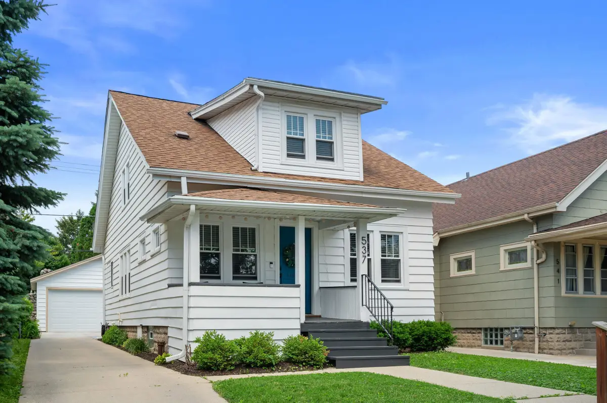 537 N 54th St, Milwaukee, WI 53208 - #1