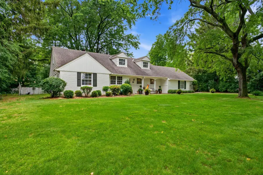 8921 N Lake Dr, Bayside, WI 53217 - #2