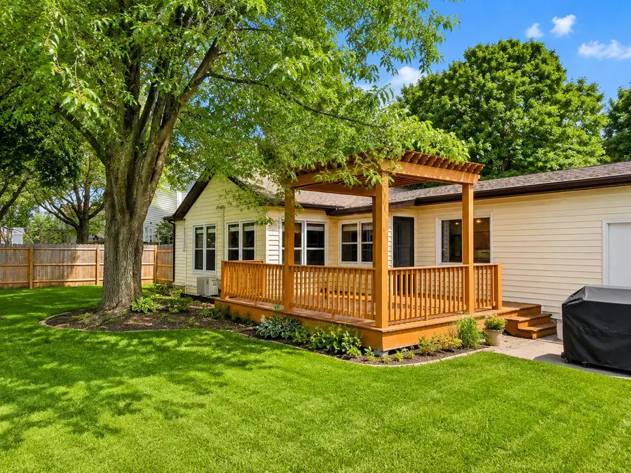 1412 N 40th St, Sheboygan, WI 53081 - #2