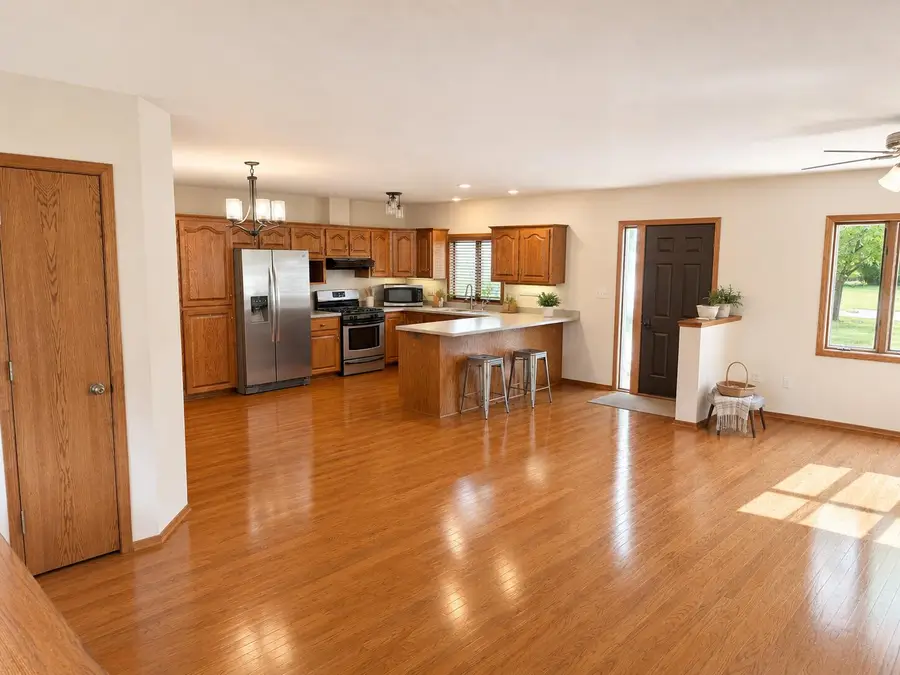 1412 N 40th St, Sheboygan, WI 53081 - #3
