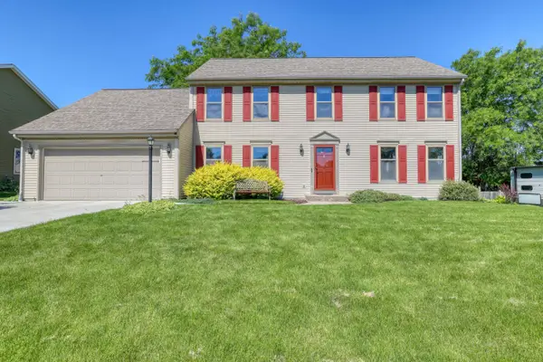 4461 S 116th St, Greenfield, WI 53228