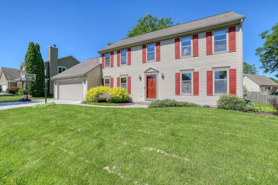 4461 S 116th St, Greenfield, WI 53228 - #2