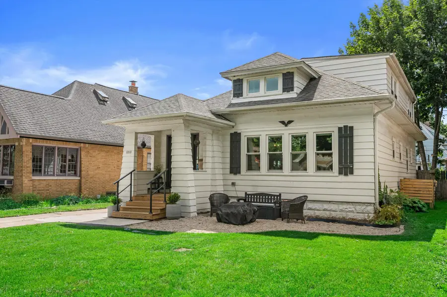 2261 N 59th St, Milwaukee, WI 53208 - #2
