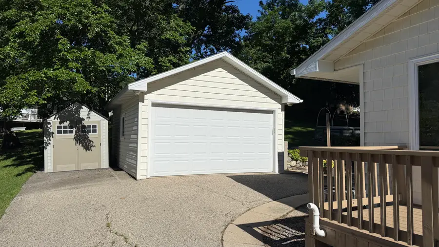 38 Oakwood St, Williams Bay, WI 53191 - #2