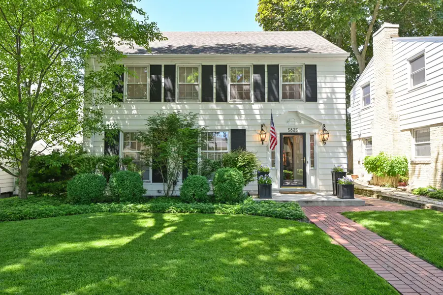 5835 N Lake Dr, Whitefish Bay, WI 53217 - #2