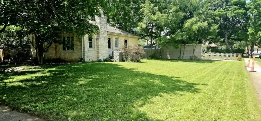 4304 65th St, Kenosha, WI 53142 - #3