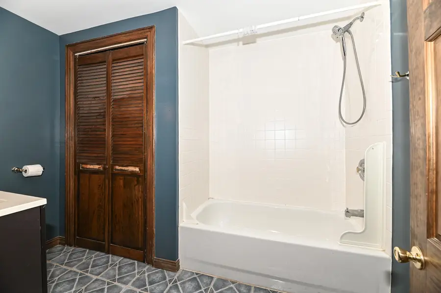 6216 W Mitchell St, West Allis, WI 53214 - #2